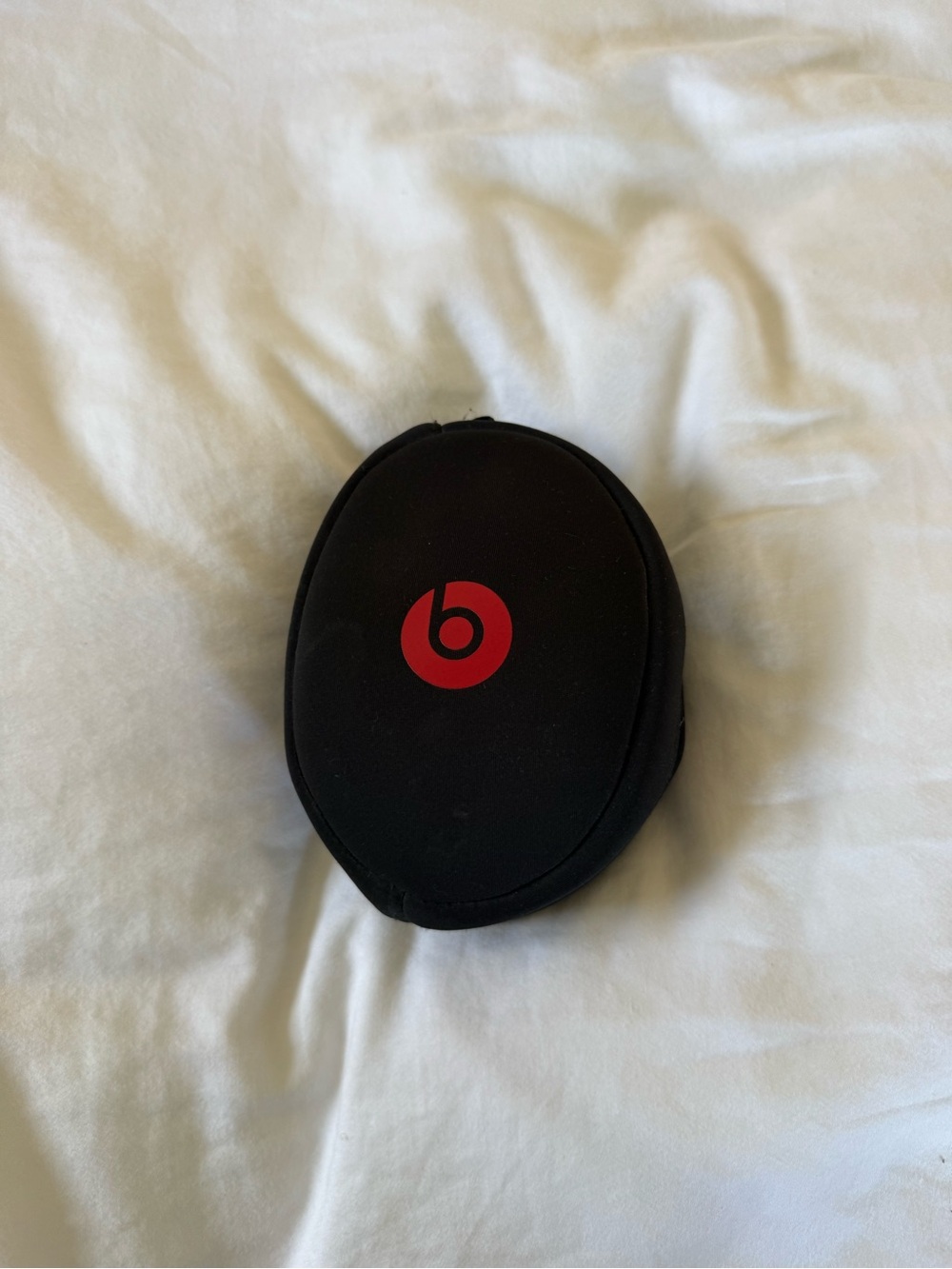 Beats by Dre Black Carry Case with Red Logo